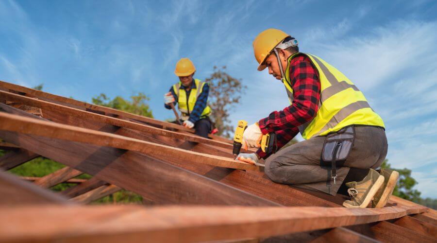 Expert Emergency Roof Repairs services in Davis Creek, CA